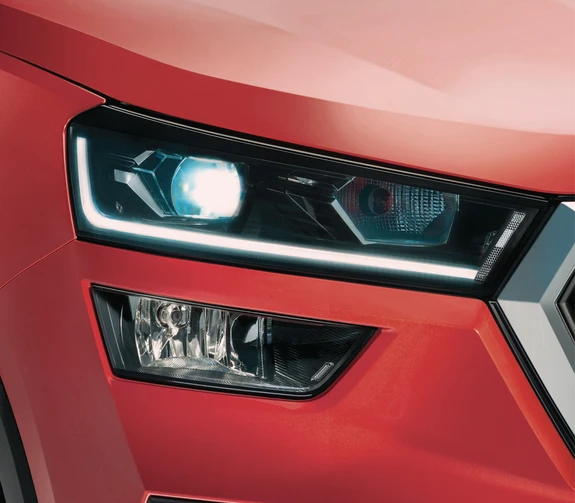 Škoda Crystalline LED Headlamps with DRLs